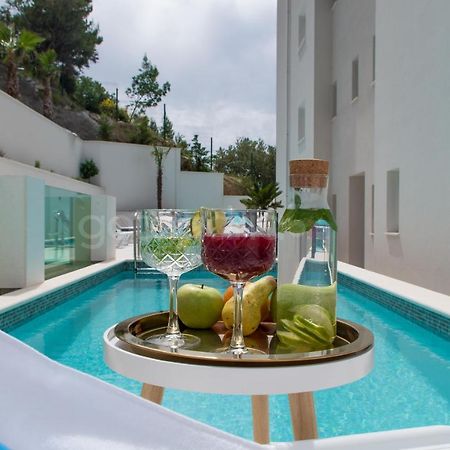 Villa Smaragd - Opal - Luxury Apt With Shared Pool And Private Hot Tub Makarska Exterior photo